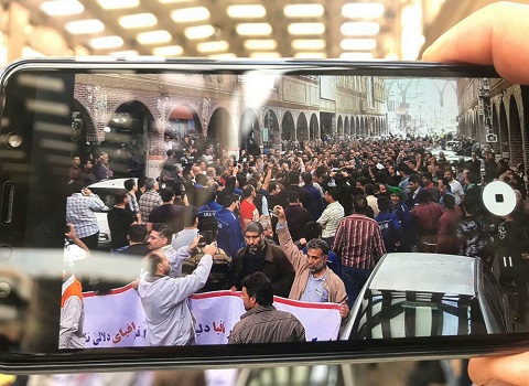 Iran : Un député du régime admet que les crises intérieures constituent une menace plus grande que celle des États-Unis