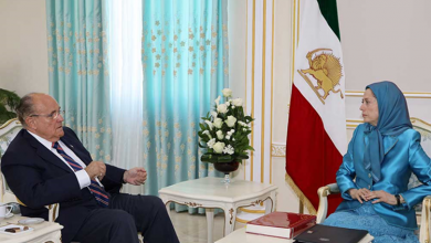 Maryam Radjavi rencontre Rudy Giuliani en Albanie