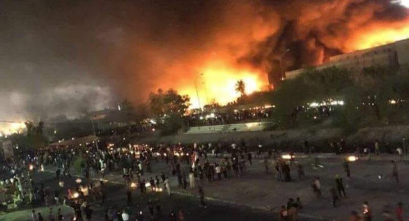 Iran : Le représentant de Khamenei appelle à la prise de l'ambassade américaine en Irak