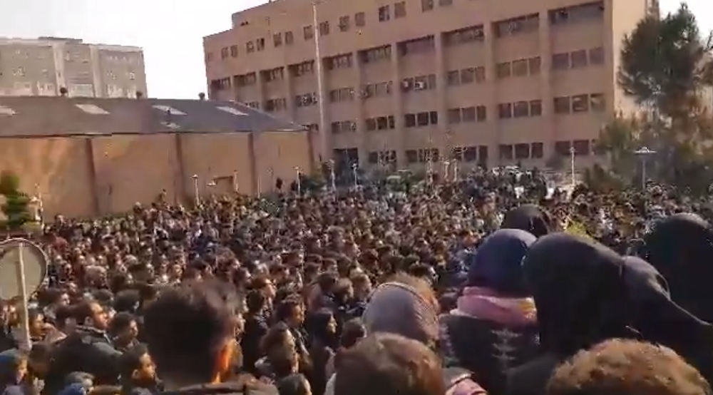 Troisième journée de manifestations en Iran