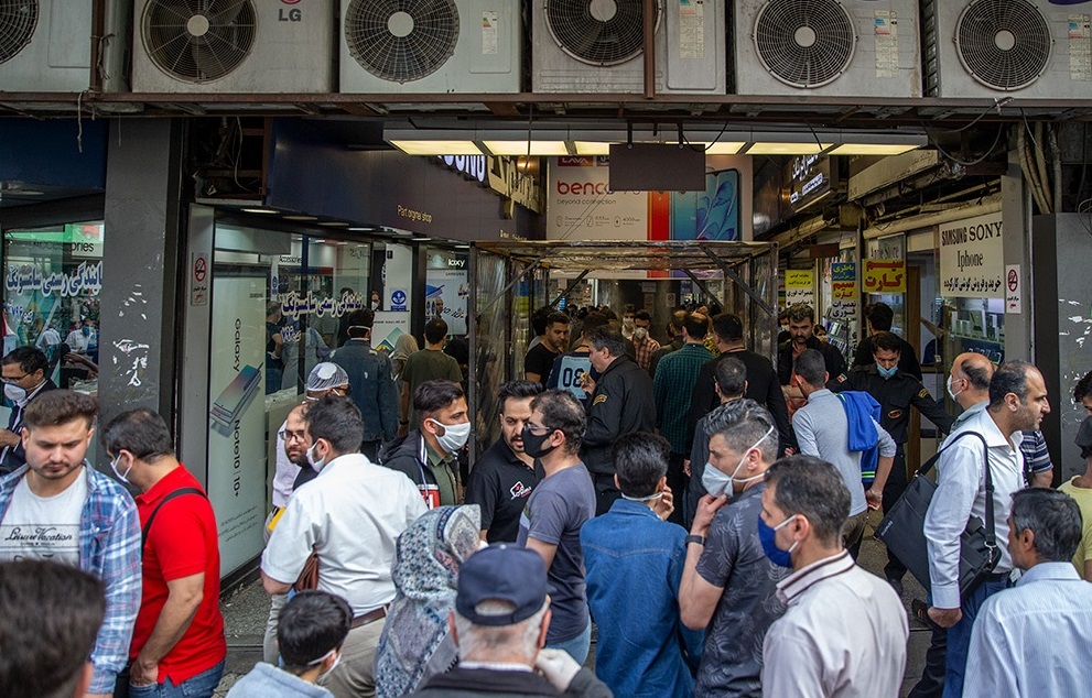Iran : les décès dus au Covid-19 dépassent les 43.800 dans 320 villes