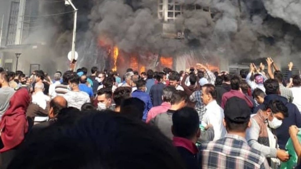 https://www.ncr-iran.org/actualites/iran-protestations-2/le-peuple-iranien-poursuivra-son-combat-en-2021-pour-un-changement-democratique-malgre-les-obstacles/