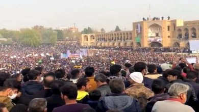 Khamenei affronte le soulèvement d’Ispahan avec les artifices les plus ridicules contre l’OMPI