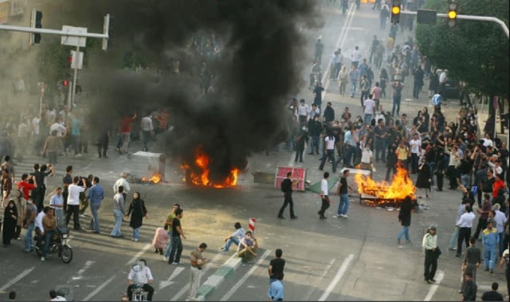 Anniversaire des manifestations de 2019 : les médias mettent en garde contre un autre soulèvement en Iran