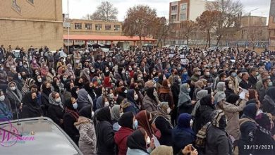 Les enseignants manifestent dans plus de 100 villes en Iran