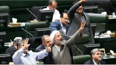 Iran : Raïssi inflexible sur la suppression du taux de change officiel, les députés mettent en garde contre ses conséquences