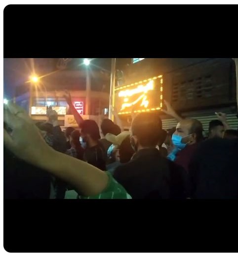 La population en colère d’Abadan se soulève pour la troisième nuit consécutive