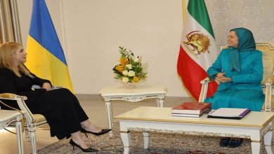 La députée ukrainienne Kira Rudik rencontre la Résistance iranienne et Maryam Radjavi à Achraf-3