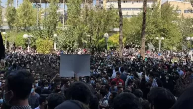 Manifestations en Iran, luttes intestines du régime et obligations du monde entier 