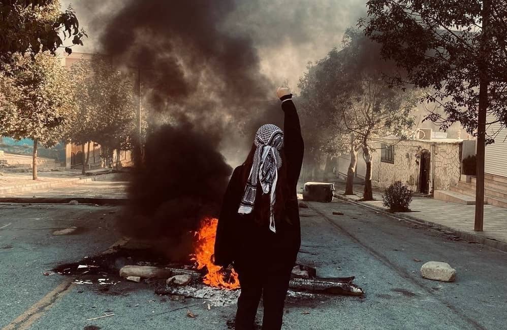 Des manifestations dans certaines parties de Téhéran et d’autres villes ont éclaté la 95e nuit du soulèvement