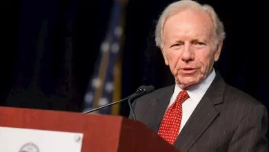 Joseph Lieberman exhorte l’administration Biden à soutenir pleinement la résistance en Iran