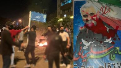 Au 110e jour du soulèvement, manifestations nocturnes, statues, bannières et affiches de Qassem Soleimani brûlées