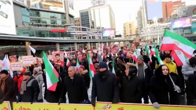 Les Iraniens se rassemblent à Toronto pour soutenir le soulèvement en Iran