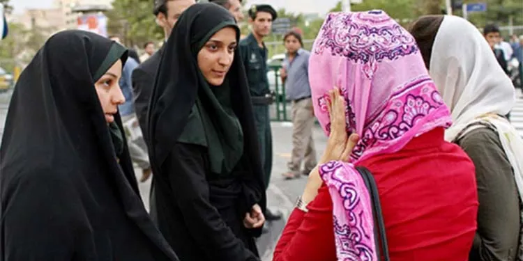 Le plan de Khamenei pour réprimer les femmes en Iran