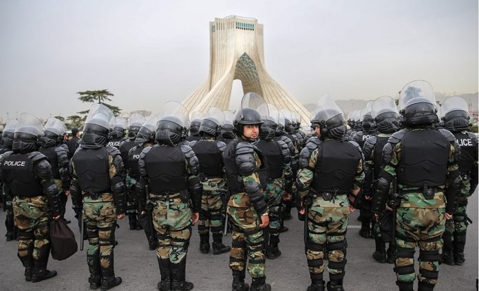 Craignant les protestations, le régime iranien intensifie les mesures répressives