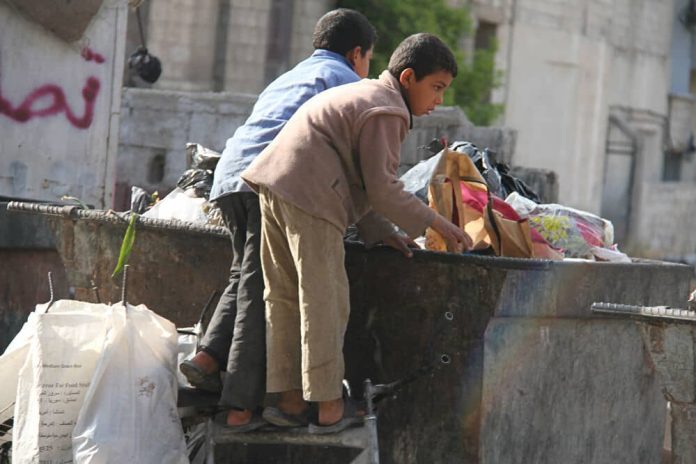 La descente de l’Iran dans la misère : L’inflation, la pauvreté et la corruption poussent les gens au bord du gouffre