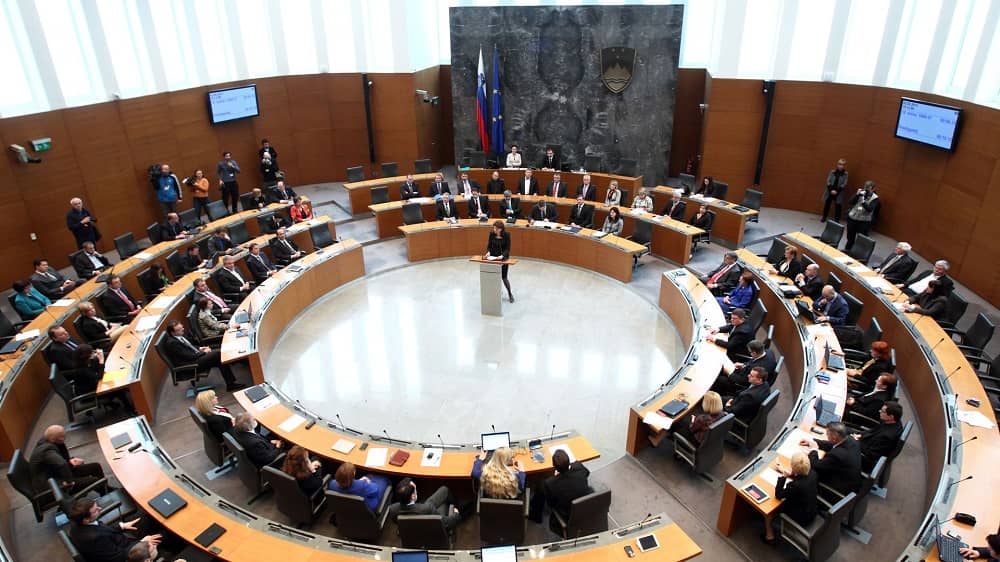 Soutien majoritaire du Parlement slovène au plan en 10 points de Maryam Radjavi