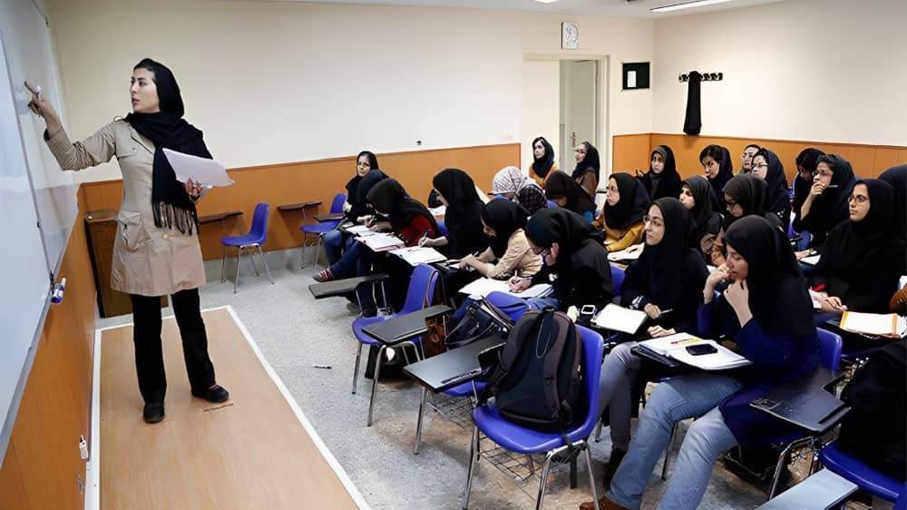 Plus de 32 000 professeurs associés licenciés de l’université Azad d’Iran