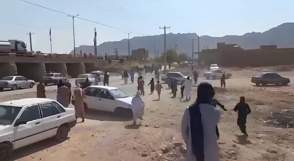 Grève générale, feux et blocages de routes par la jeunesse rebelle baloutche