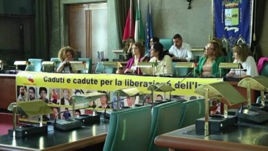 Rassemblement de soutien à la lutte des femmes iraniennes pour la liberté et la démocratie à Pescara en Italie