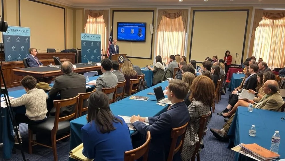 Prof. Ivan Sascha Sheehan : Téhéran infiltre Washington pour empêcher un changement de régime en Iran