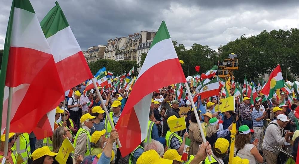 https://fr.ncr-iran.org/actualites/iran-resistance-2/lincoln-bloomfield-refute-les-allegations-selon-lesquelles-lompi-collaborerait-avec-saddam-hussein-en-irak/