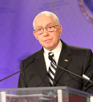 Michael Mukasey : préparez-vous à l’avenir de l’Iran après le régime dictatorial