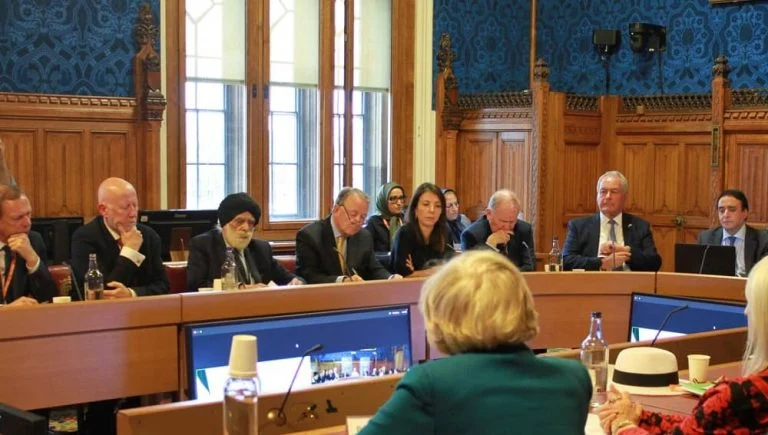Les parlementaires britanniques condamnent la répression en Iran et soutiennent la Résistance