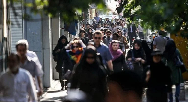 La classe moyenne iranienne s’enfonce davantage dans la pauvreté