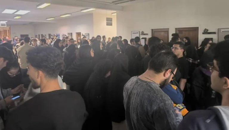 Iran : protestations contre les bas salaires, les problèmes environnementaux et la sécurité dans l’éducation