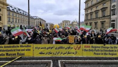 Une manifestation à Munich appelle à une position ferme contre le régime iranien
