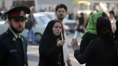 Le conflits internes au régime iranien concernant le port obligatoire du hijab attisent la défiance publique