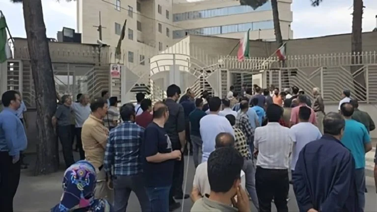 Iran : le cri de la faim et de la colère résonnent de Qazvin à Téhéran