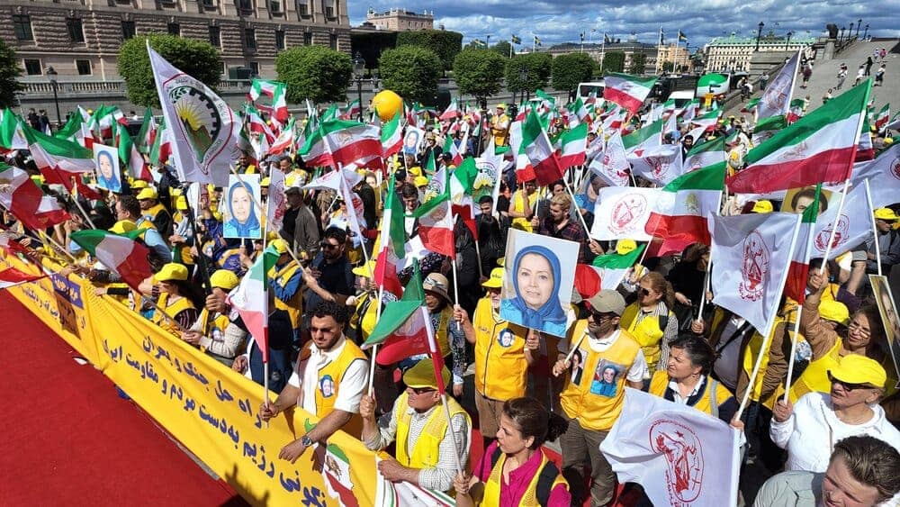 Actualités: Iran Protestations Rassemblement à Stockholm pour appeler à un changement démocratique en Iran par la résistance organisée