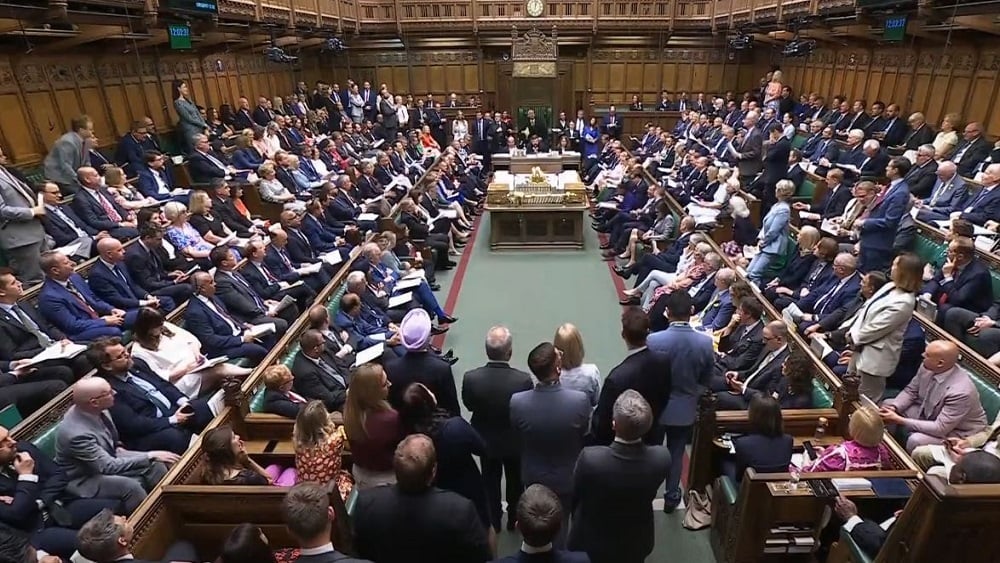 Iran : Des députés britanniques réclament l’interdiction du CGRI et le retour des sanctions onusiennes