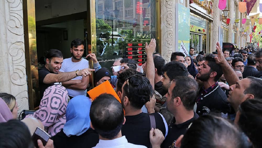 https://fr.ncr-iran.org/actualites/economie/la-confrontation-en-iran-contre-le-regime-et-leffondrement-economique/