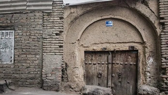 Délabrement urbain croissant en Iran : logements insalubres et politiques inopérantes