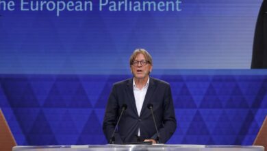 Guy Verhofstadt : L’Europe doit abandonner la politique d’apaisement et soutenir l’alternative démocratique iranienne
