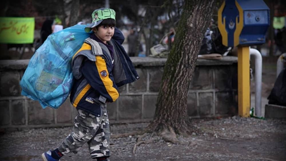 Catastrophe éducative en Iran : Près d’un million d’enfants privés d’école