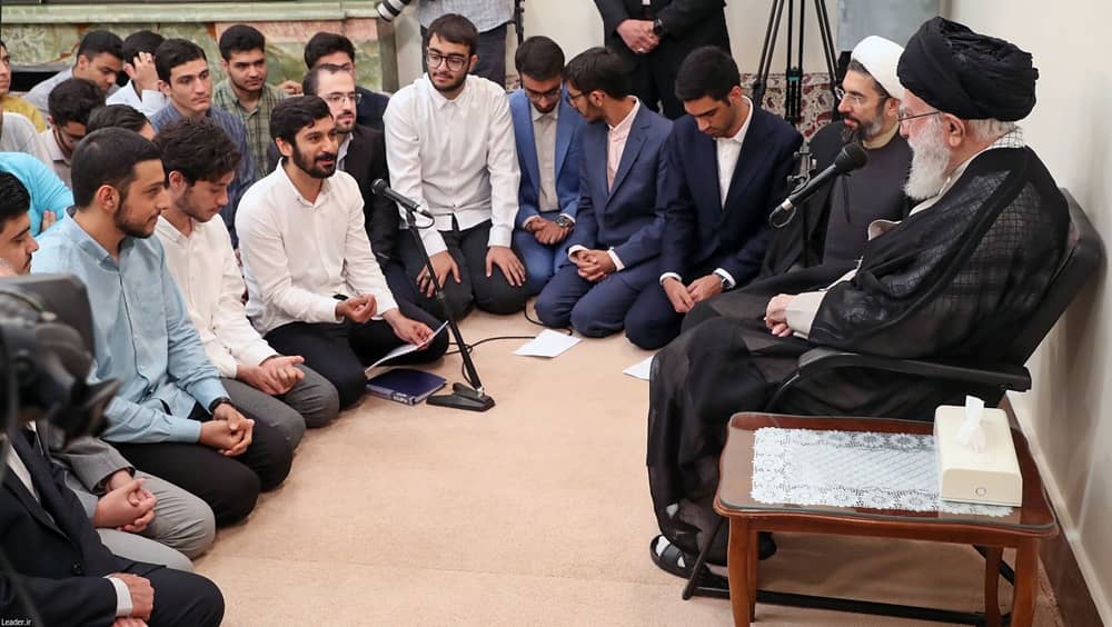 Le discours provocateur de Khamenei révèle un régime en proie à la peur, au déni et à l’effondrement