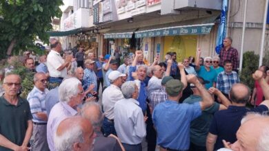 Manifestations du personnel soignant et grève des mineurs pour réclamer leurs salaires impayés