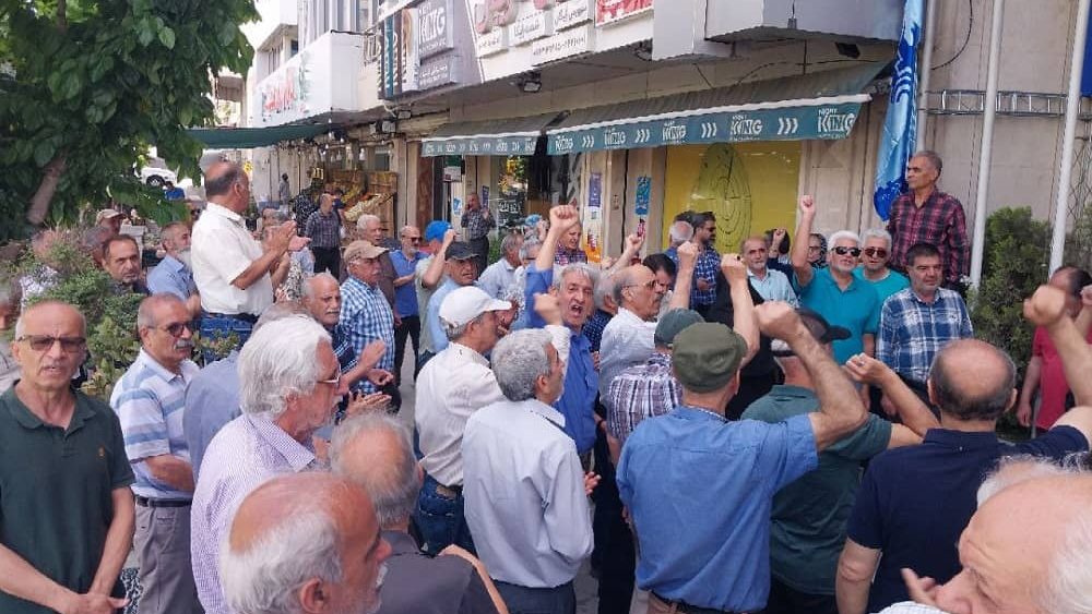 Manifestations du personnel soignant et grève des mineurs pour réclamer leurs salaires impayés