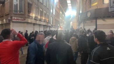 Destruction de centres de répression et fuite des forces répressives en de nombreux points Le mardi 6 janvier, au dixième jo