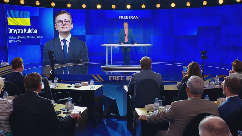 Dmytro Kuleba apporte son soutien au CNRI et établit un parallèle entre la résistance ukrainienne et la lutte du peuple iranien