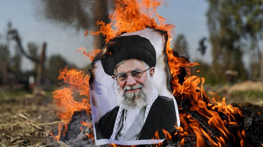 Le bilan sanglant d’Ali Khamenei : Trente-six ans de massacre prendra fin